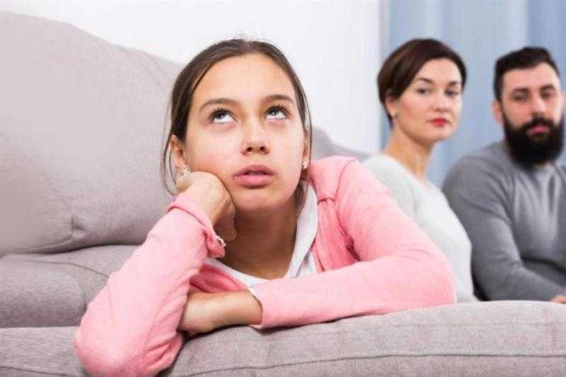 أزمات نفسية تُصيب المراهقين.. وهذا دور الآباء للعناية بهم