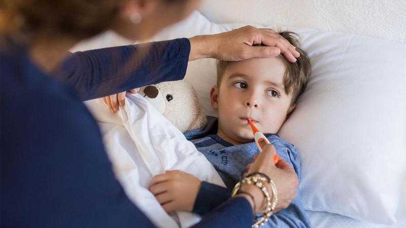 الجفاف لدى الأطفال.. إشارات تحذير يجب ألا تُغفل