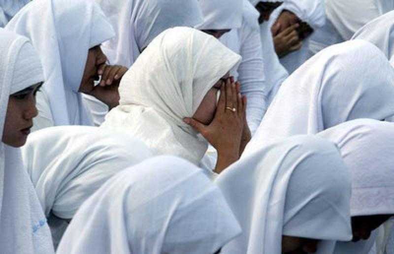 حج المرأة..  شروط وجود المحرم ومتى يجوز السفر بمفردها وفقًا للفقه الإسلامي