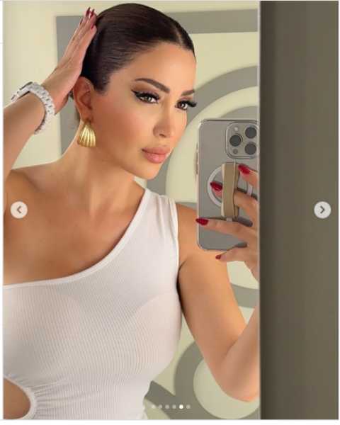 نسرين طافش تبهر جمهورها بإطلالة بيضاء أنيقة على إنستجرام