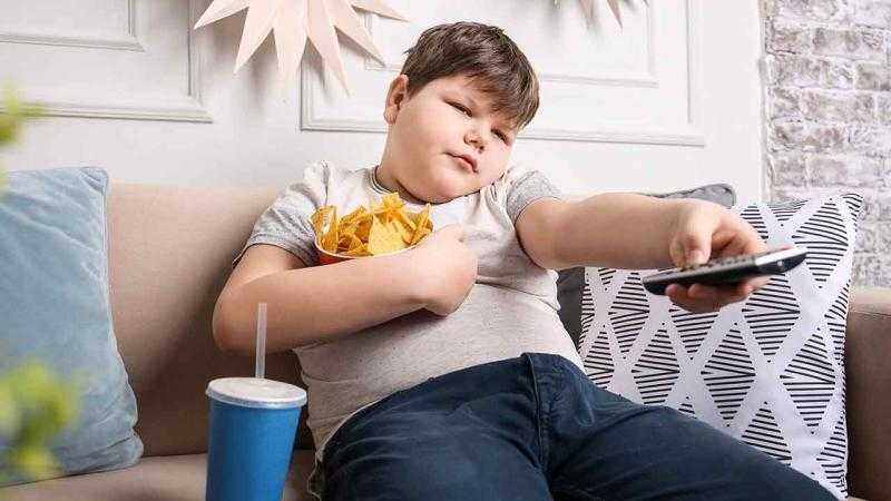 كيف نحمي أطفالنا من وباء السمنة المتزايد؟ طرق فعّالة لمكافحة المشكلة عالميًا