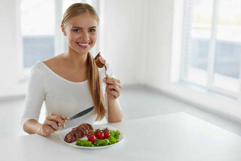 دليل غذائي شامل لمرضى النقرس للاستمتاع بعيد الأضحى دون مضاعفات