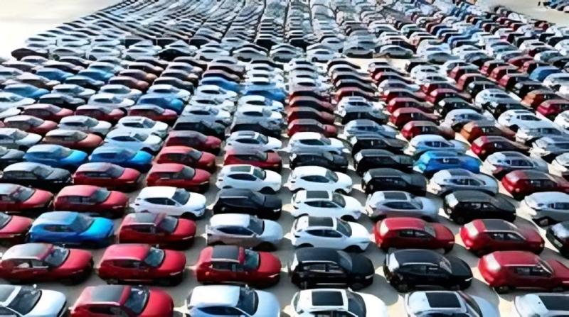 الداخلية تنفي شائعة زيادة رسوم تراخيص السيارات