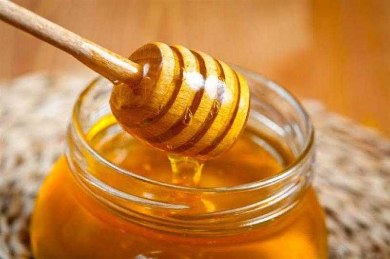 اكتشف العسل النقي.. كيف تتجنب الأنواع المغشوشة بطرق منزلية فعّالة